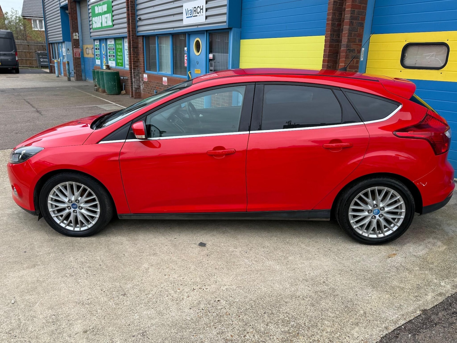 Used Ford Focus 2013 for sale - 76620248: Photo 5