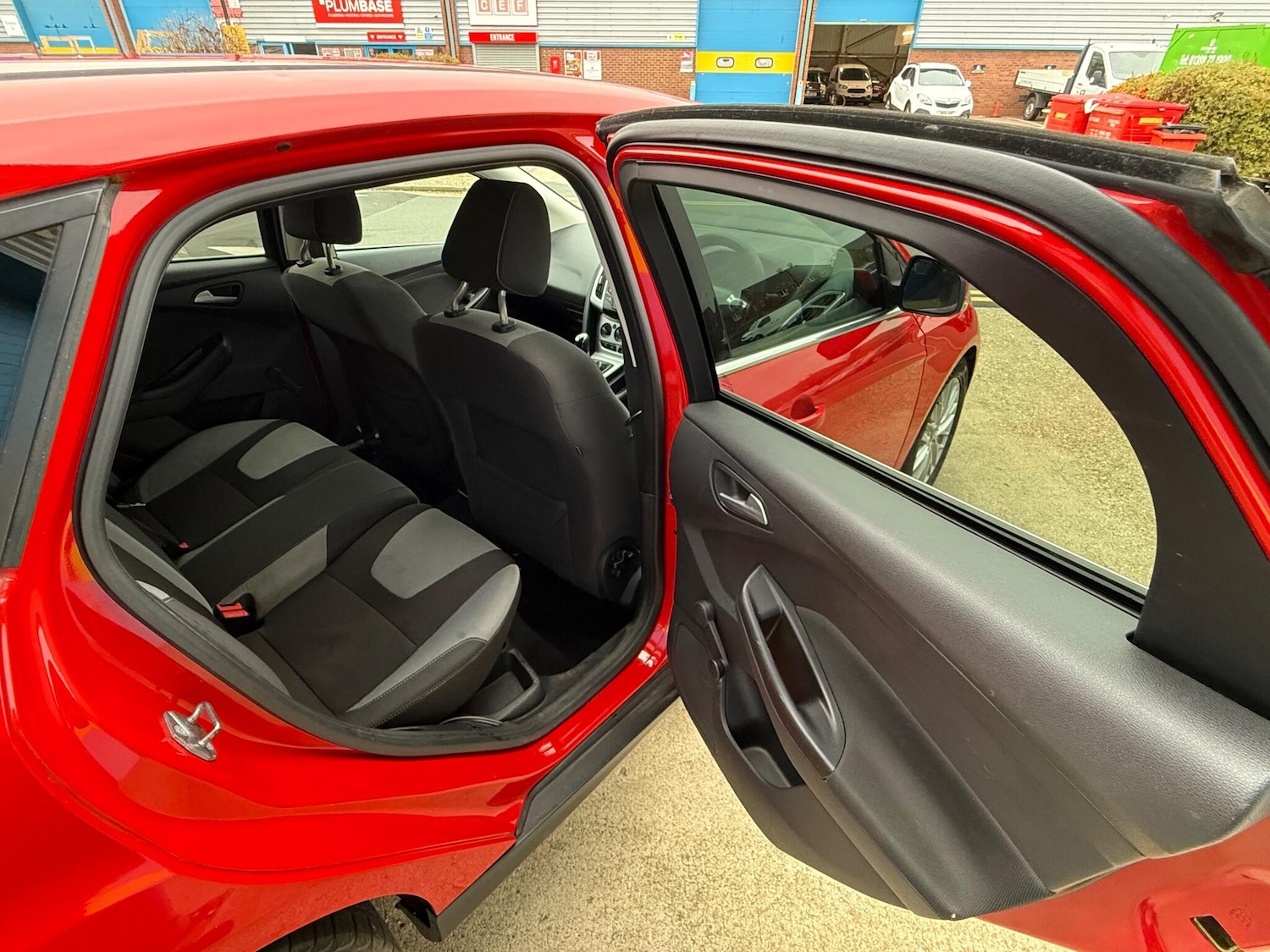 Used Ford Focus 2013 for sale - 76620248: Photo 7