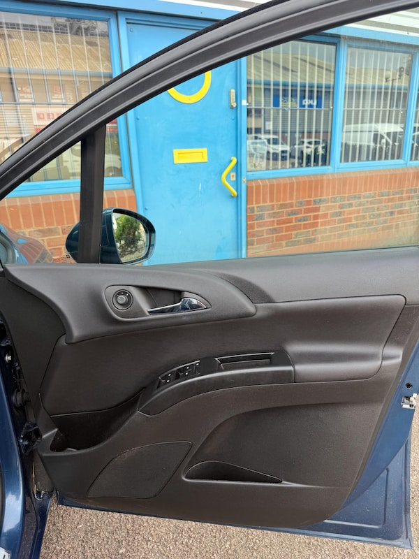 Used Vauxhall Meriva 2015 for sale - 75030644: Photo 13