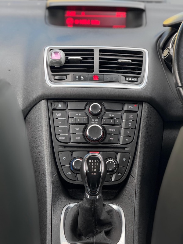 Used Vauxhall Meriva 2015 for sale - 75030644: Photo 40
