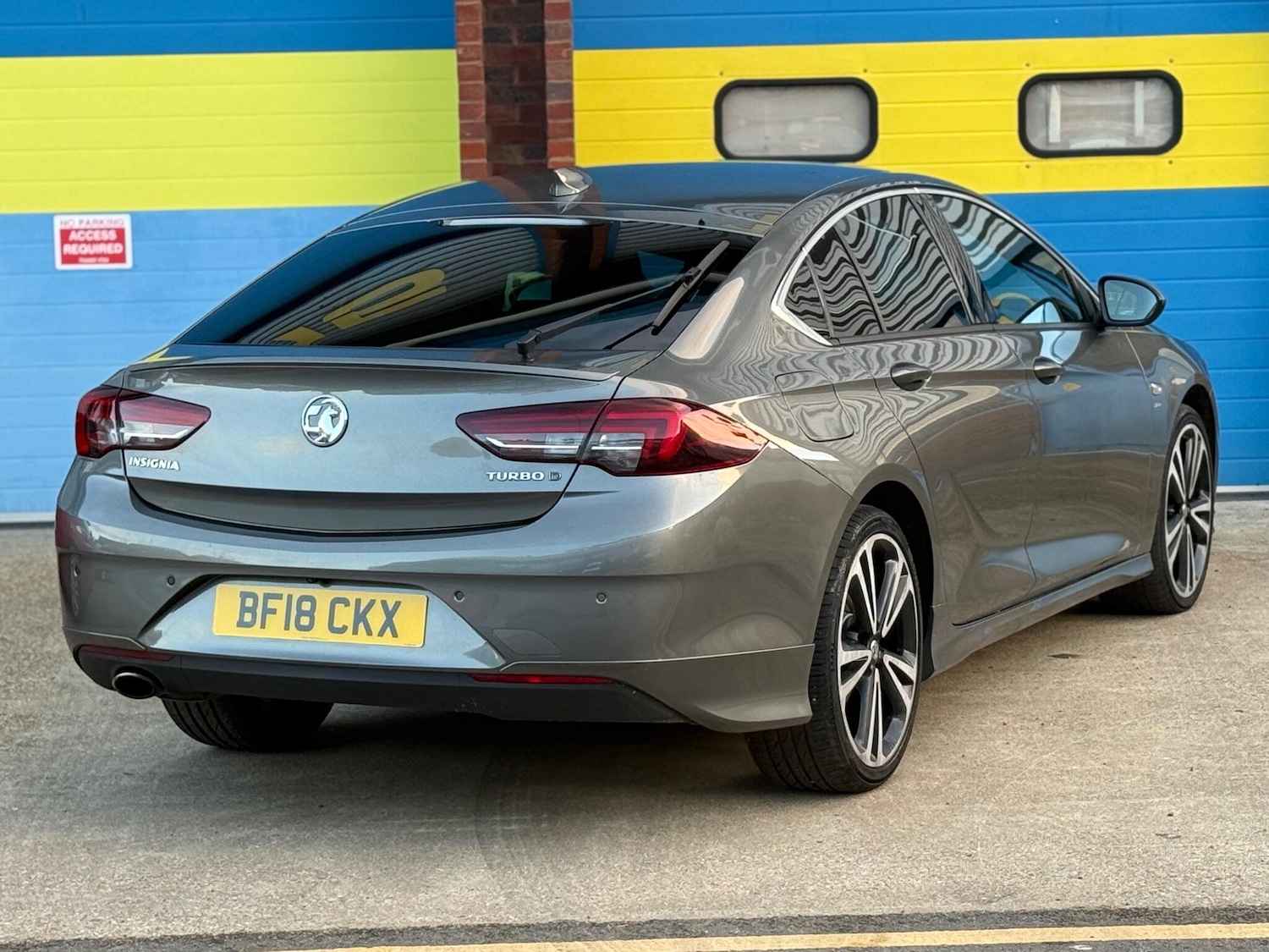 Used Vauxhall Insignia 2018 for sale - 76701676: Photo 15