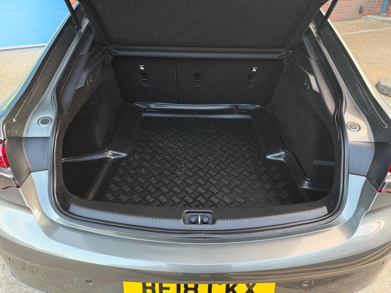 Used Vauxhall Insignia 2018 for sale - 76701676: Photo 16