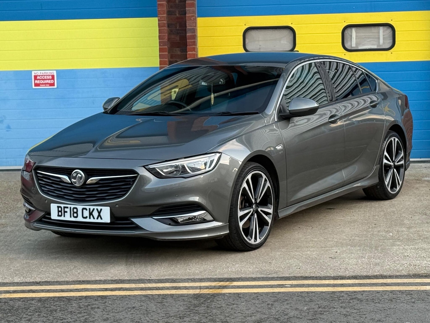 Used Vauxhall Insignia 2018 for sale - 76701676: Photo 29