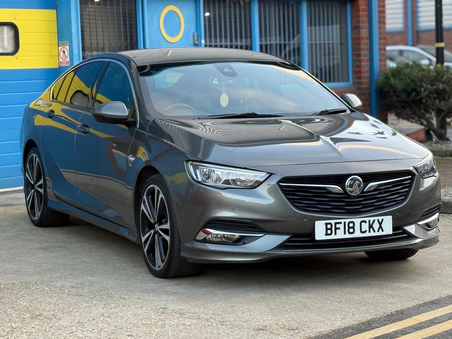 Used Vauxhall Insignia 2018 for sale - 76701676: Photo 4