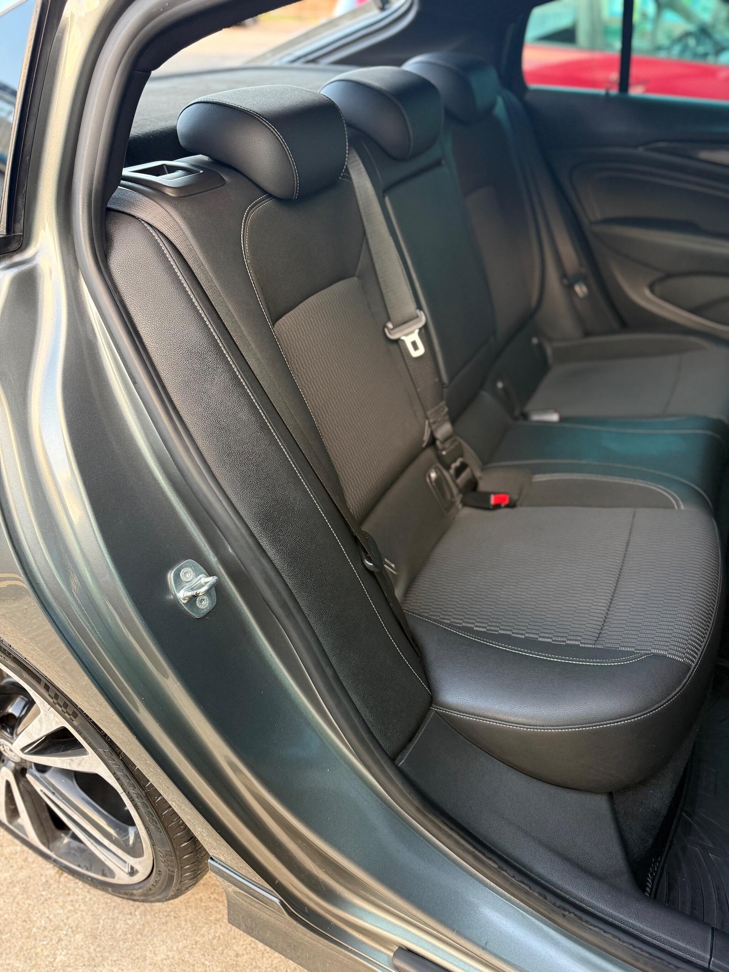 Used Vauxhall Insignia 2018 for sale - 76701676: Photo 42