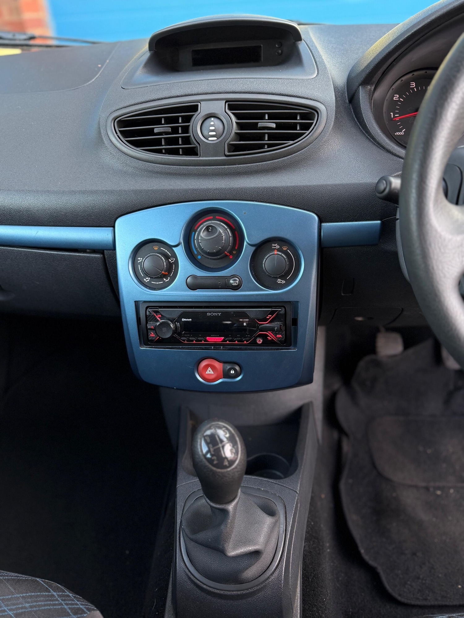 Used Renault Clio 2008 for sale - 76991458: Photo 14