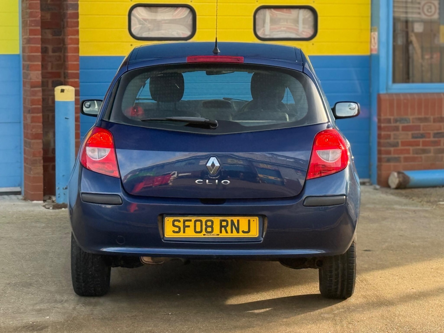 Used Renault Clio 2008 for sale - 76991458: Photo 2