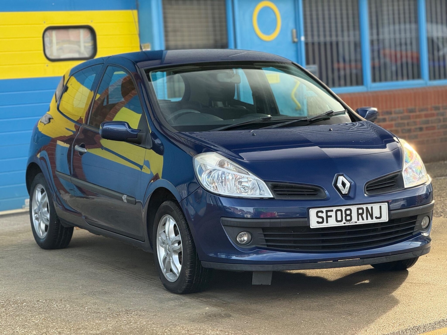 Used Renault Clio 2008 for sale - 76991458: Photo 38