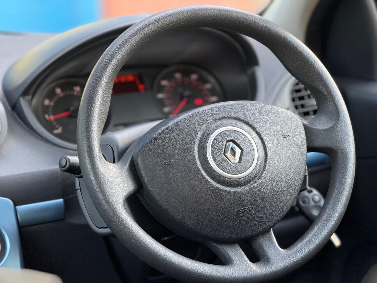 Used Renault Clio 2008 for sale - 76991458: Photo 47