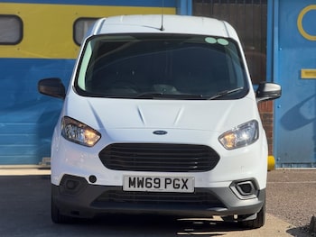 Used Ford Transit Courier 2020 for sale - 76109420: Photo