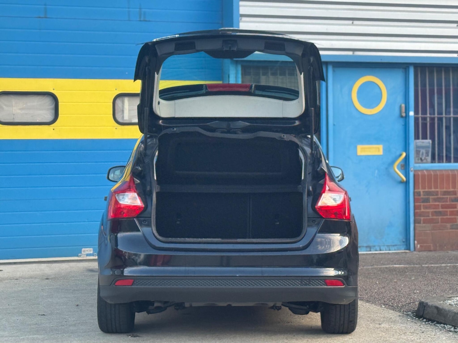 Used Ford Focus for sale - 76538659: Photo 28