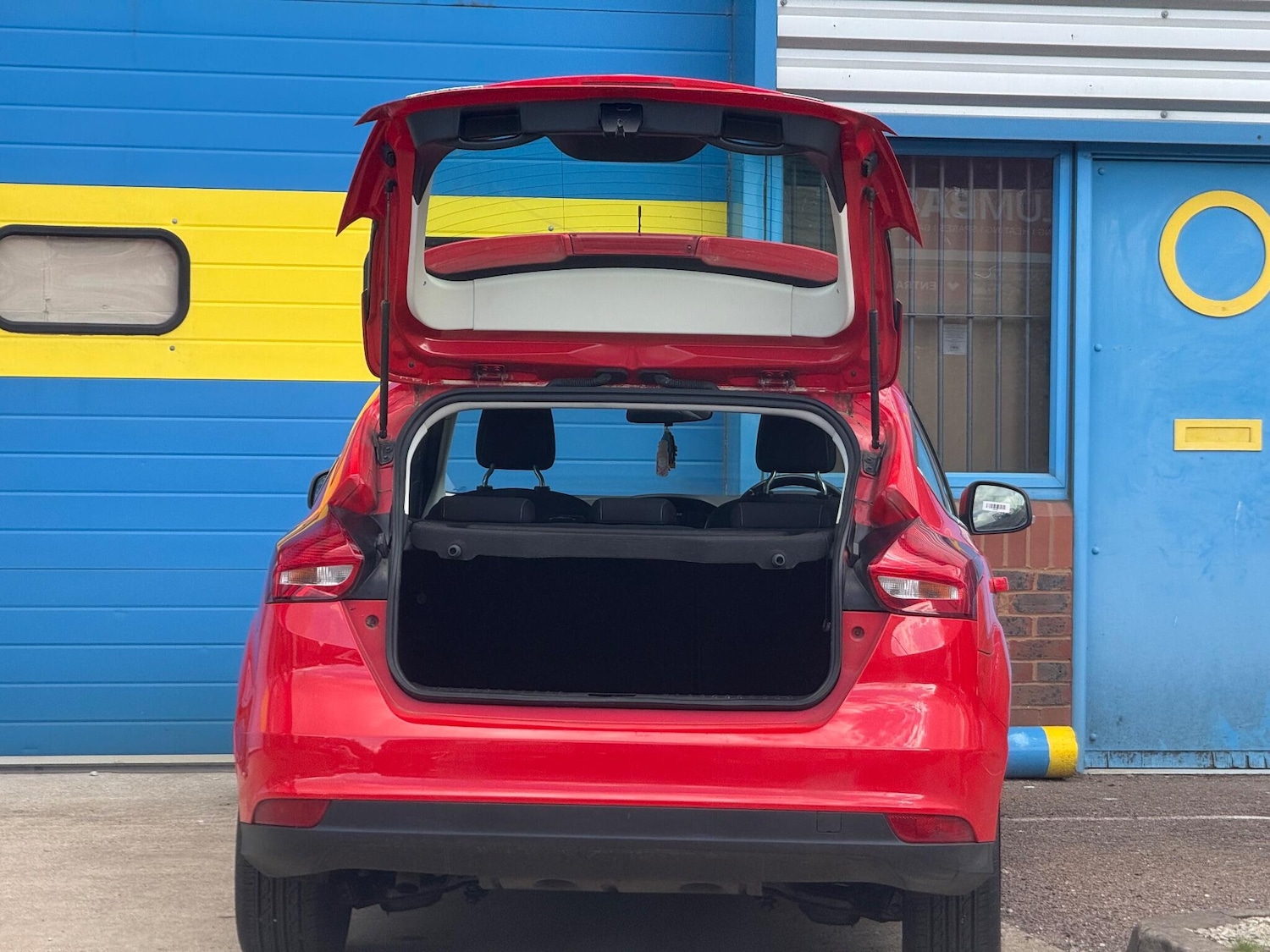 Used Ford Focus 2015 for sale - 76247310: Photo 23