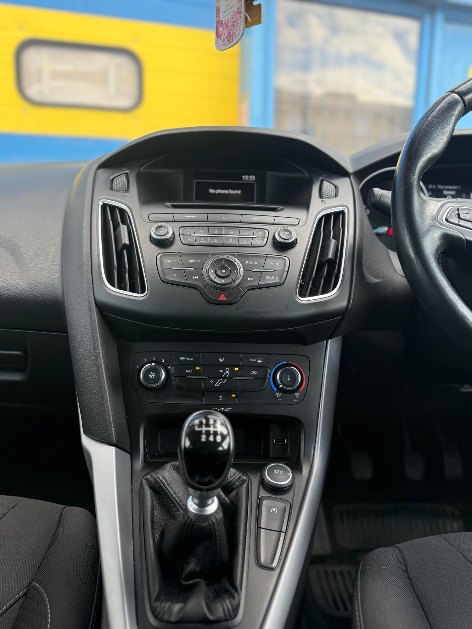 Used Ford Focus 2015 for sale - 76247310: Photo 28