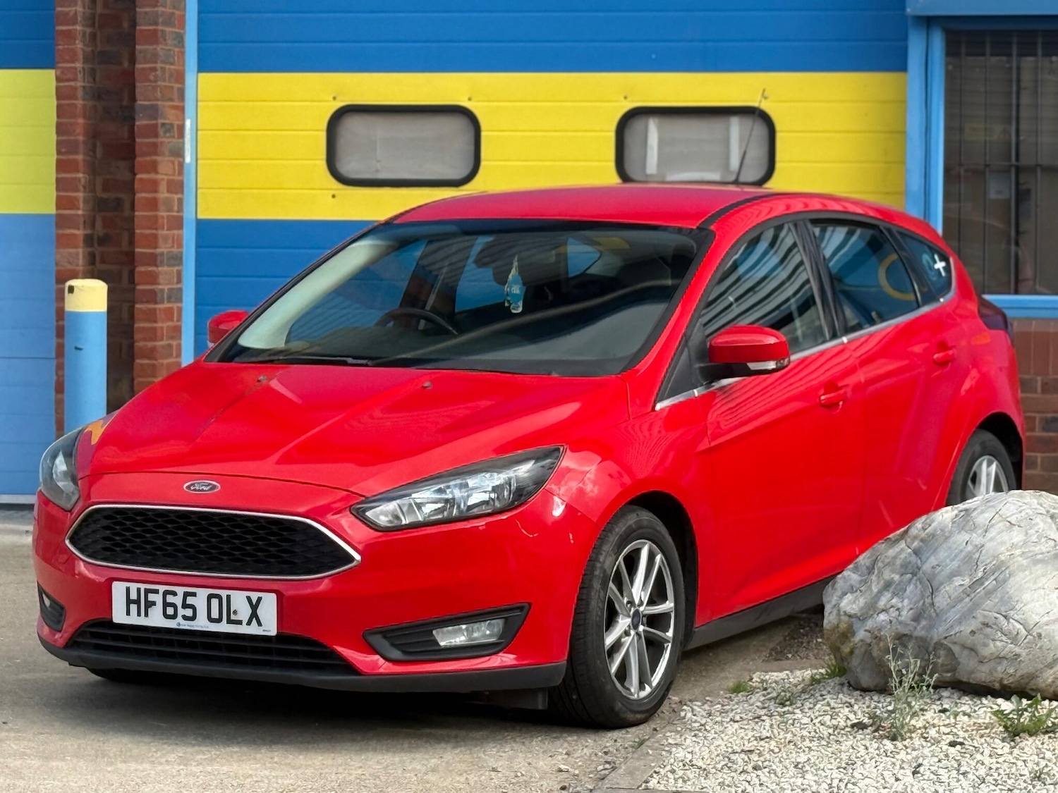 Used Ford Focus 2015 for sale - 76247310: Photo 3