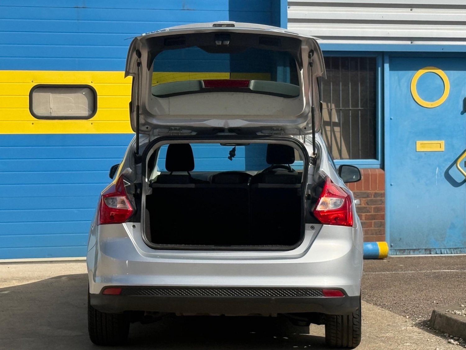 Used Ford Focus for sale - 76995089: Photo 28