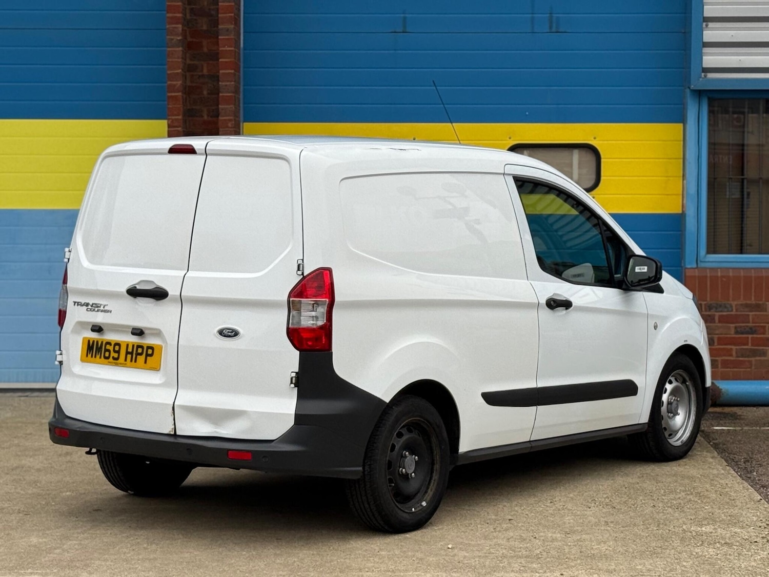 Used Ford Transit Courier 2020 for sale - 76619944: Photo 18
