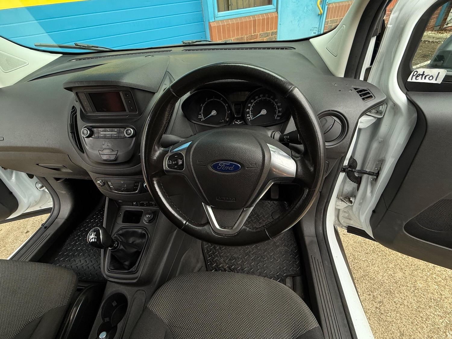 Used Ford Transit Courier 2020 for sale - 76619944: Photo 27