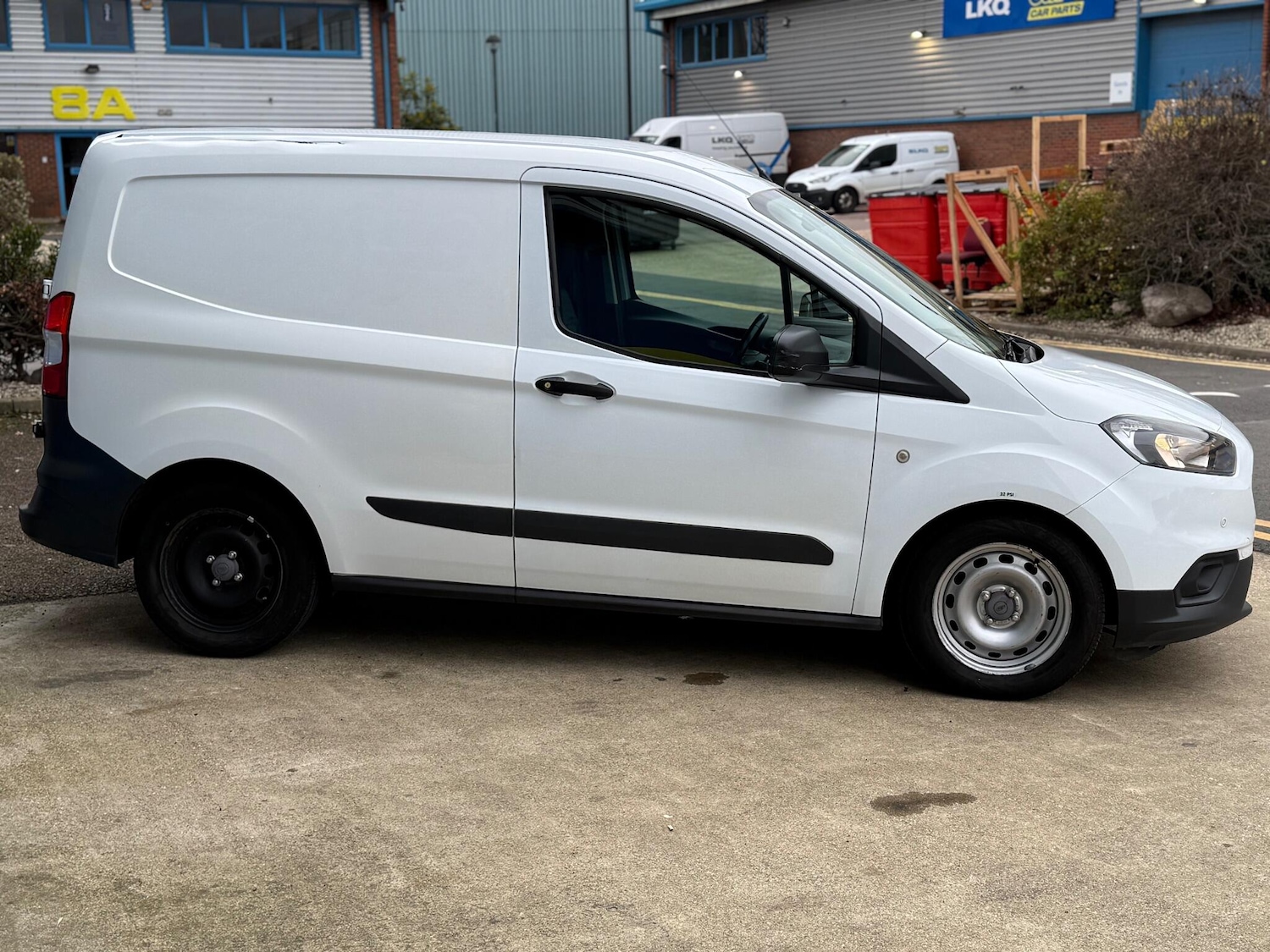 Used Ford Transit Courier 2020 for sale - 76619944: Photo 34