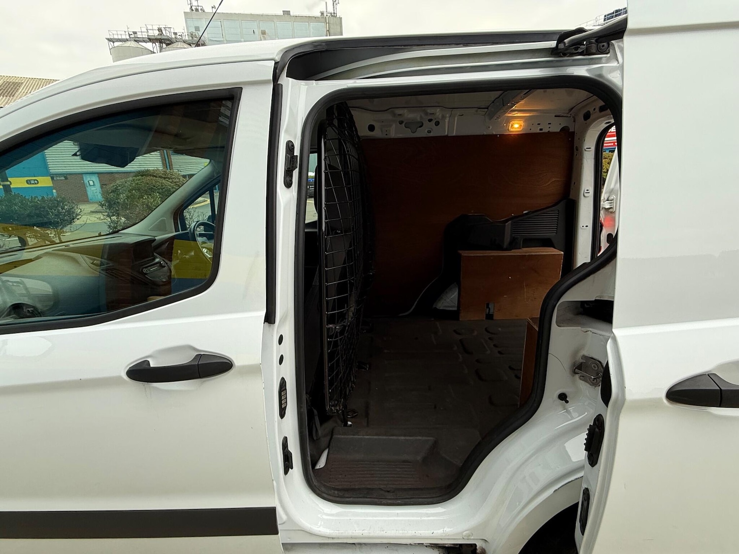 Used Ford Transit Courier 2020 for sale - 76619944: Photo 43