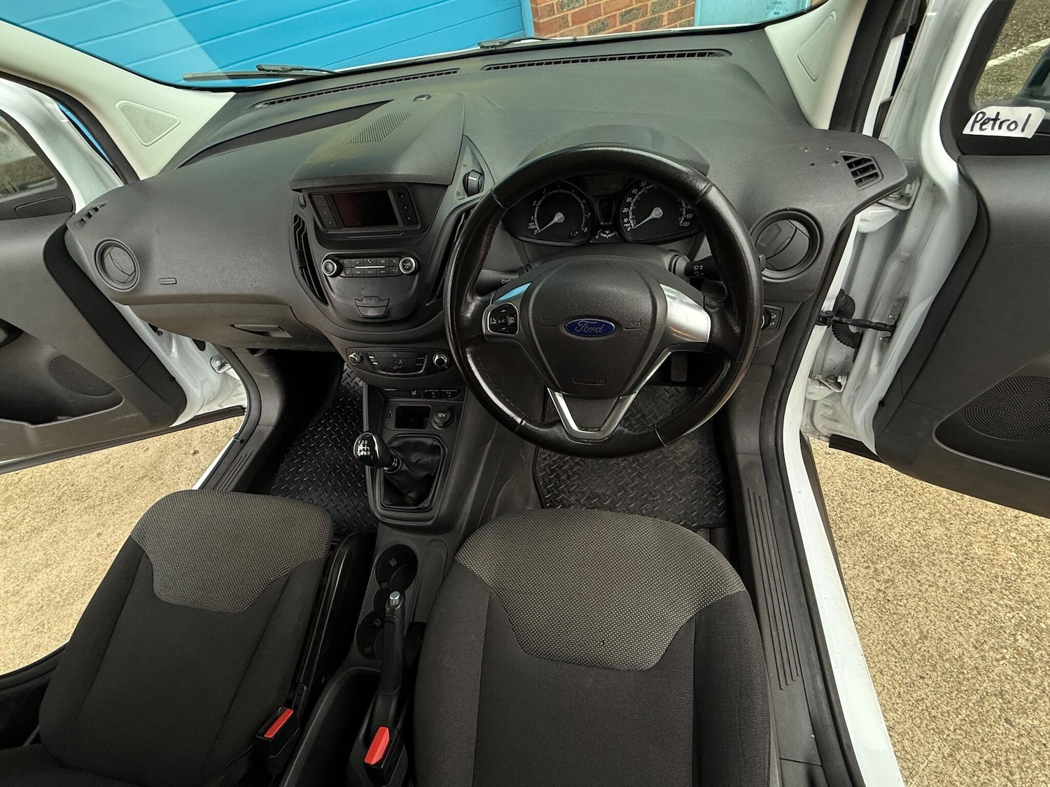 Used Ford Transit Courier 2020 for sale - 76619944: Photo 46