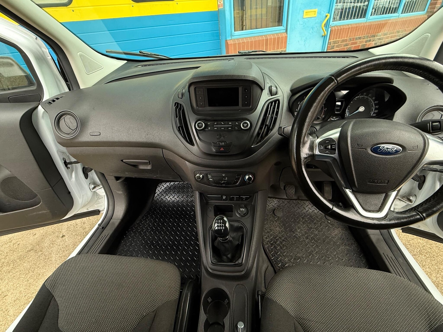 Used Ford Transit Courier 2020 for sale - 76619944: Photo 47