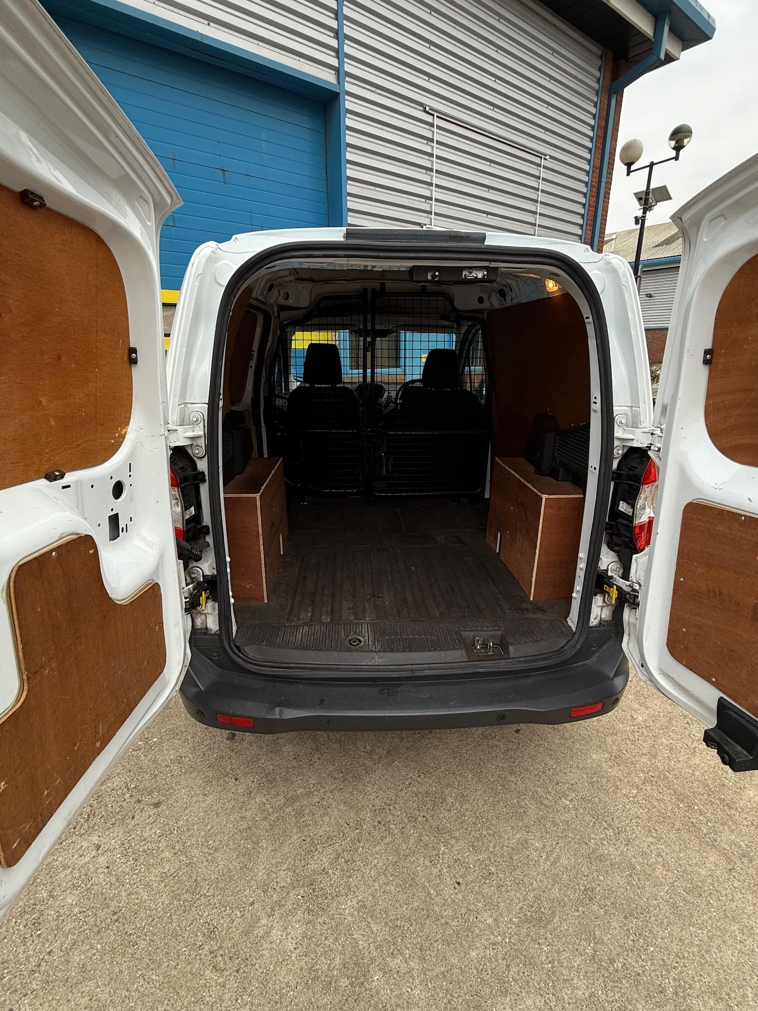 Used Ford Transit Courier 2020 for sale - 76619944: Photo 66