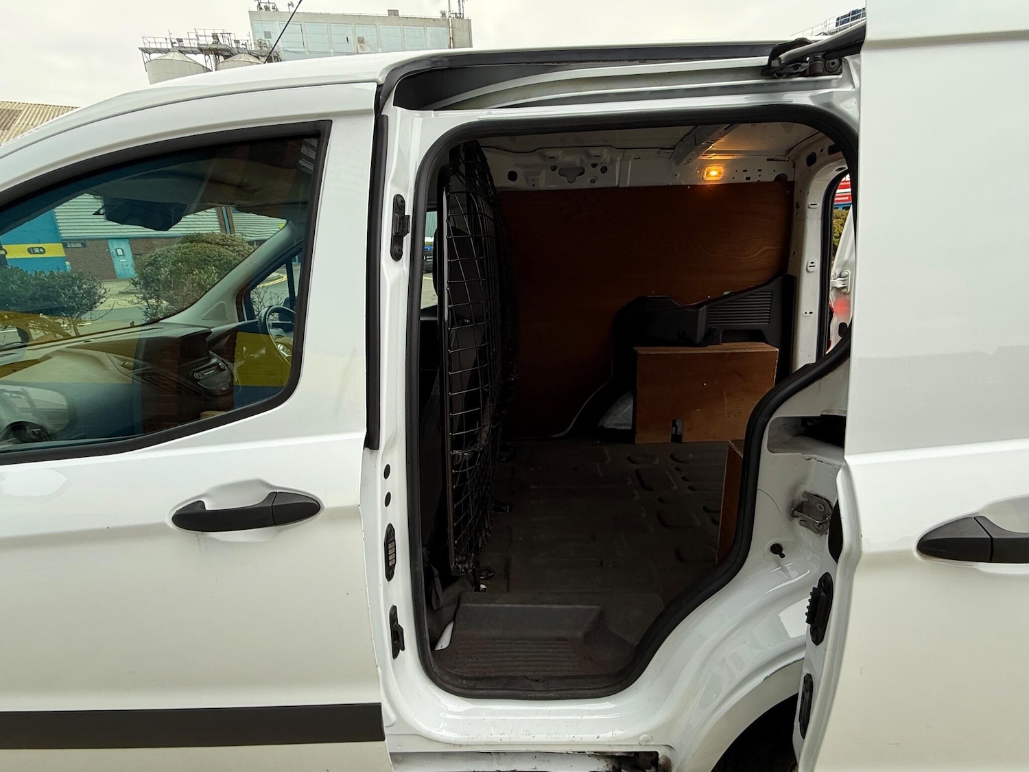 Used Ford Transit Courier 2020 for sale - 76619944: Photo 7