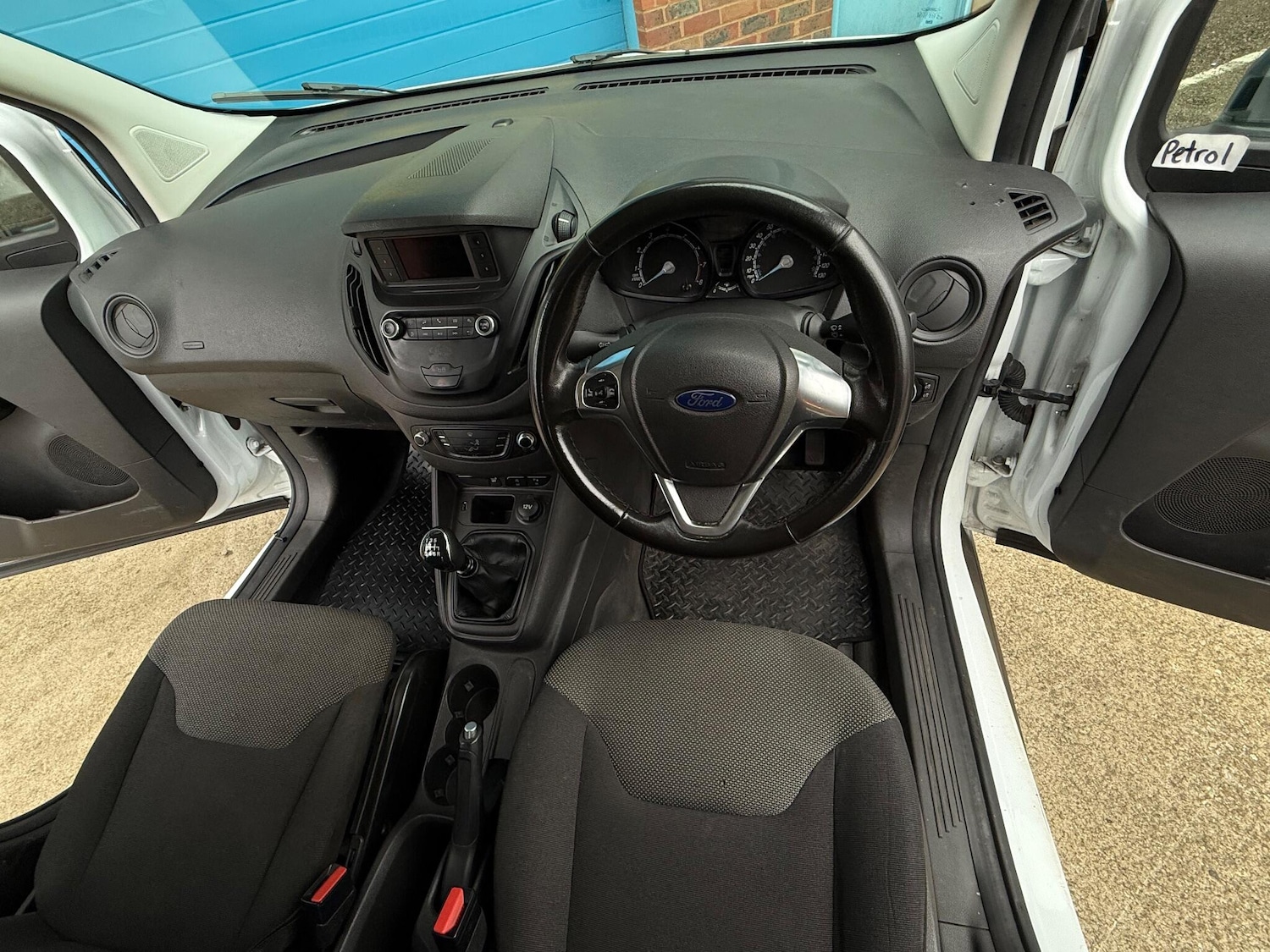 Used Ford Transit Courier 2020 for sale - 76619944: Photo 9