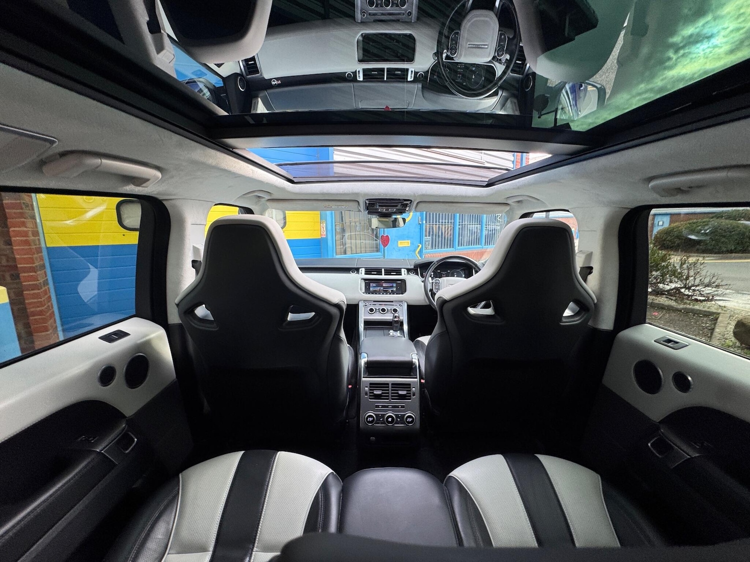 Used Land Rover Range Rover Sport 2017 for sale - 76381171: Photo 42