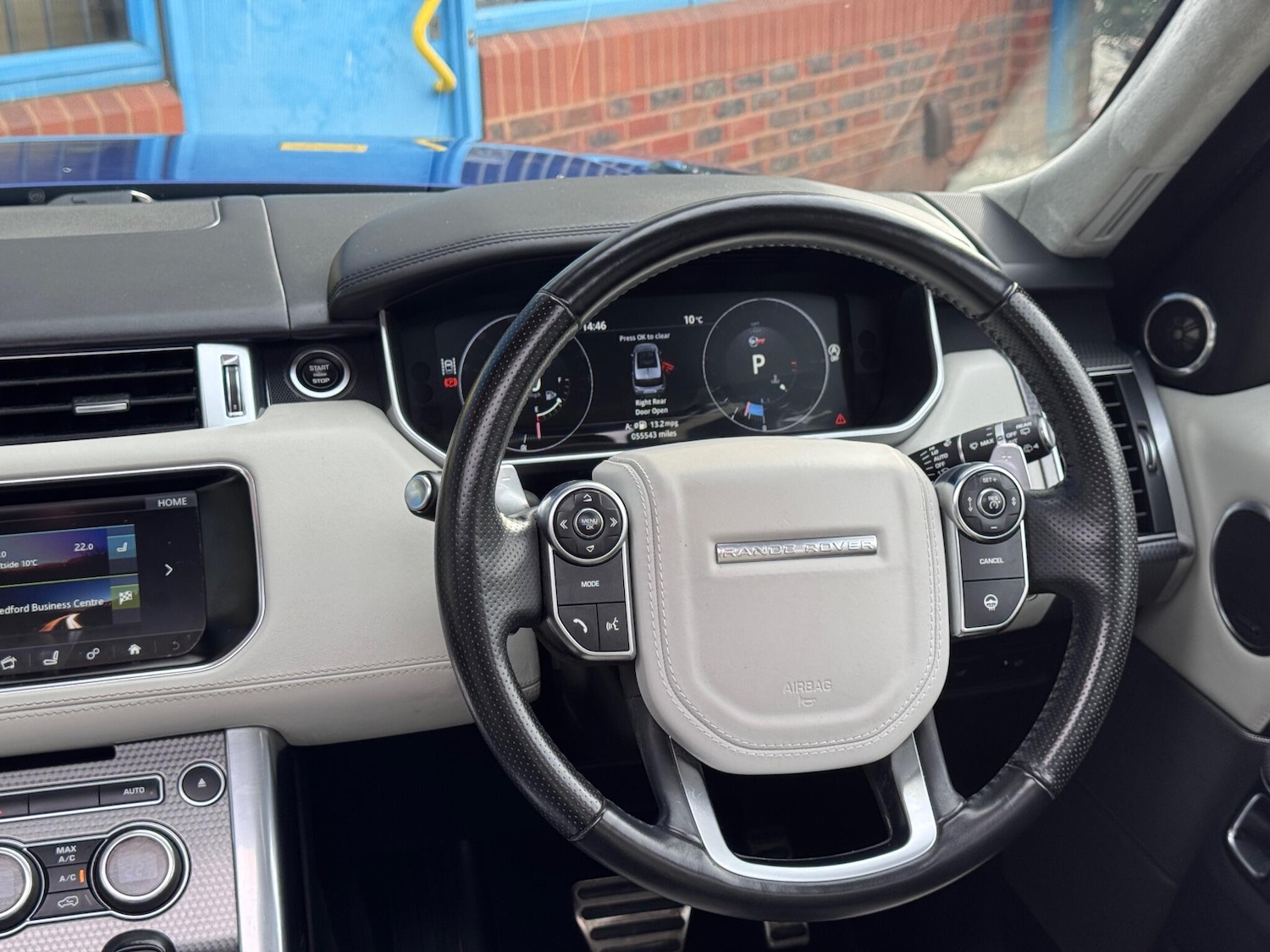 Used Land Rover Range Rover Sport 2017 for sale - 76381171: Photo 69