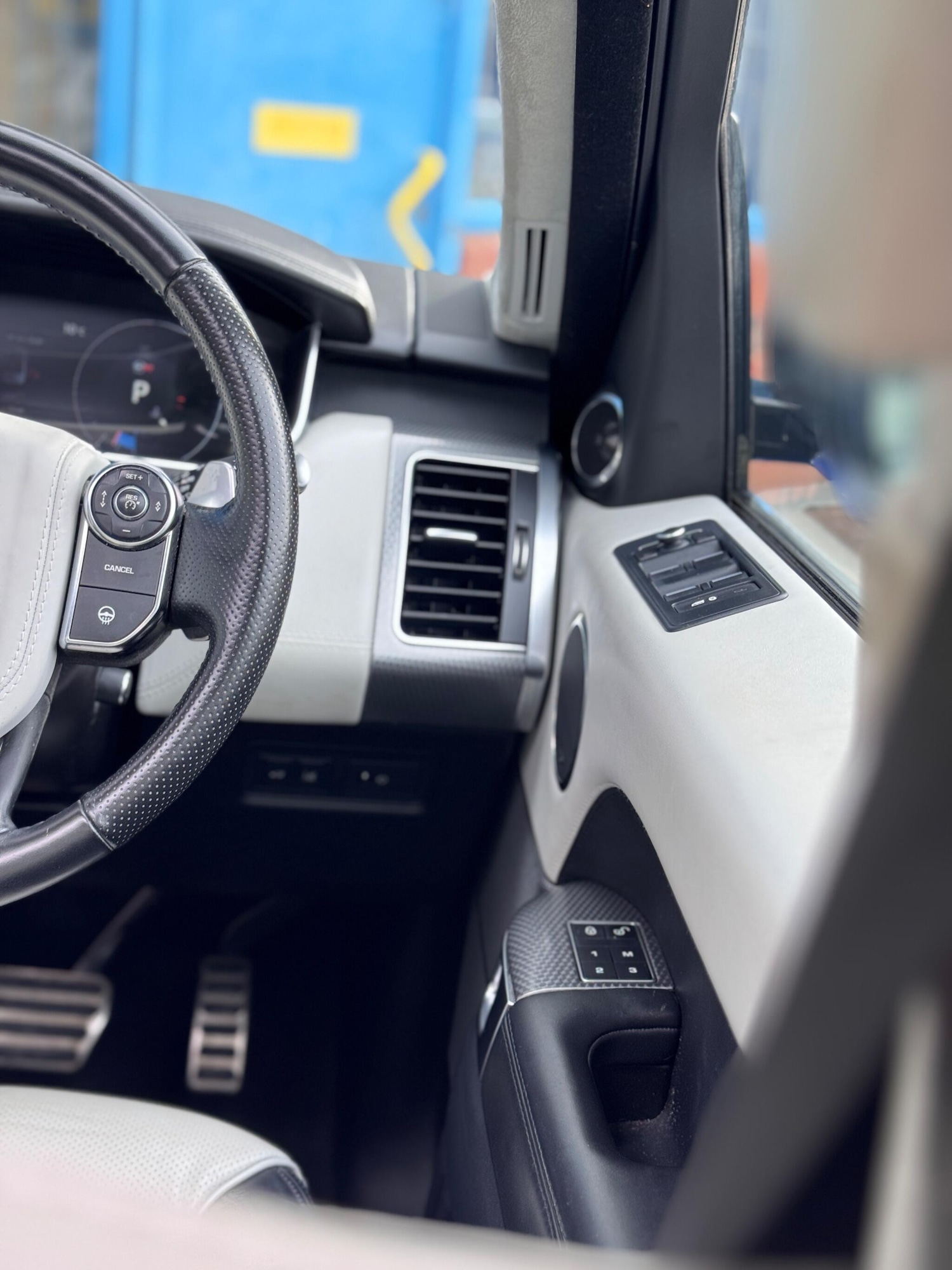 Used Land Rover Range Rover Sport 2017 for sale - 76381171: Photo 75