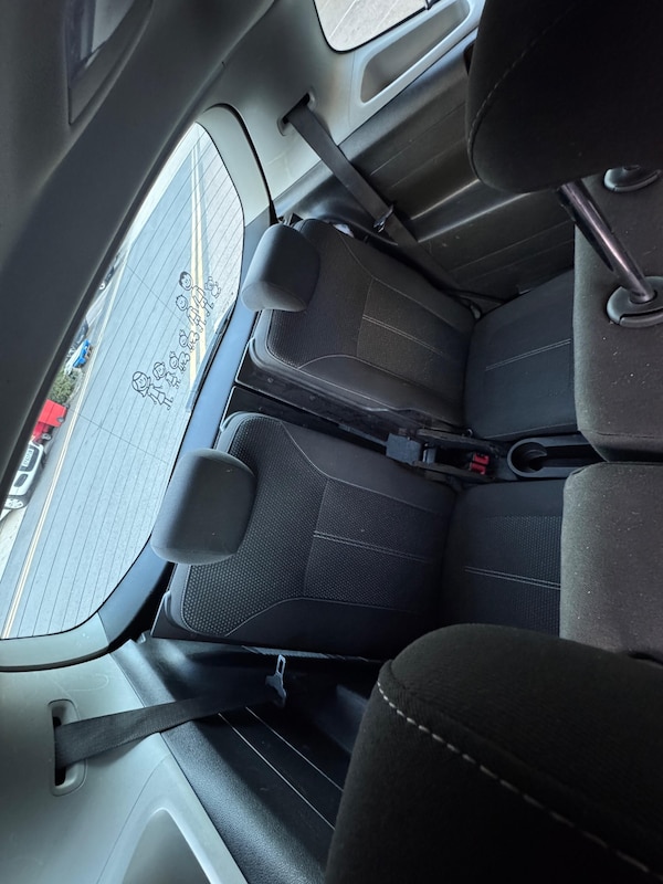 Used Vauxhall Zafira Tourer 2015 for sale - 76247100: Photo 11