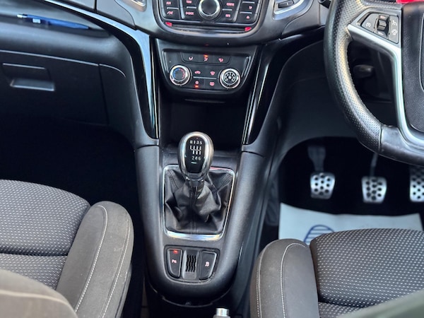 Used Vauxhall Zafira Tourer 2015 for sale - 76247100: Photo 14
