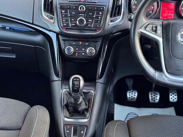 Used Vauxhall Zafira Tourer 2015 for sale - 76247100: Photo 20