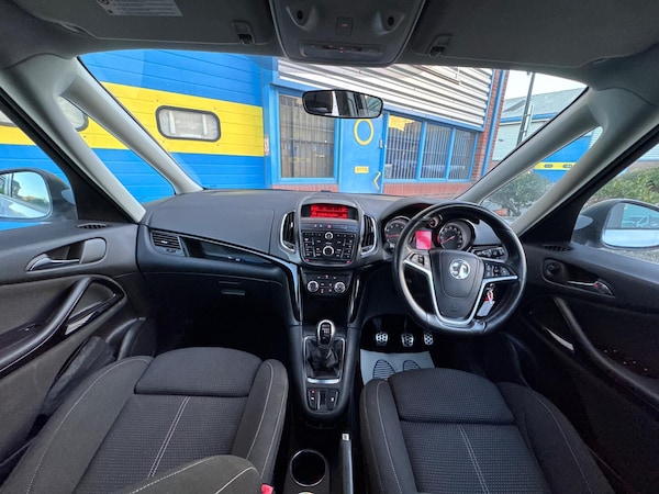 Used Vauxhall Zafira Tourer 2015 for sale - 76247100: Photo 21