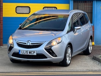 Used Vauxhall Zafira Tourer 2015 for sale - 76247100: Photo 2