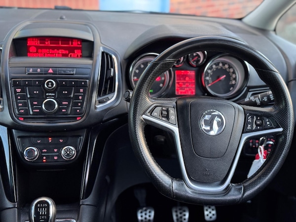 Used Vauxhall Zafira Tourer 2015 for sale - 76247100: Photo 32
