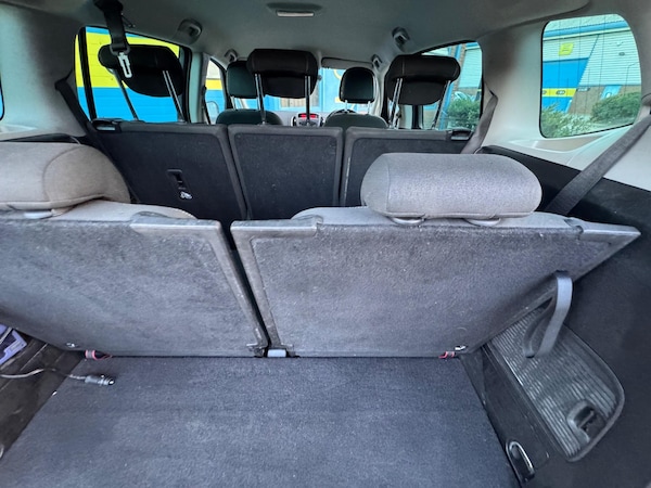 Used Vauxhall Zafira Tourer 2015 for sale - 76247100: Photo 38