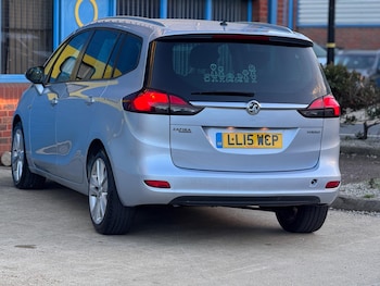 Used Vauxhall Zafira Tourer 2015 for sale - 76247100: Photo 3