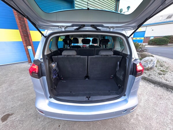 Used Vauxhall Zafira Tourer 2015 for sale - 76247100: Photo 5