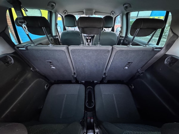 Used Vauxhall Zafira Tourer 2015 for sale - 76247100: Photo 7