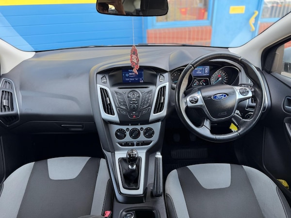 Used Ford Focus 2014 for sale - 76200940: Photo 26