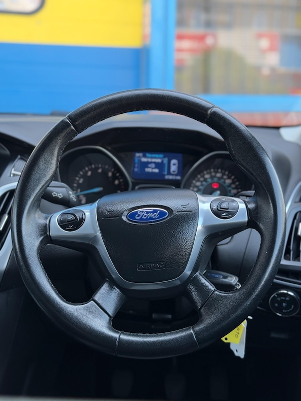 Used Ford Focus 2014 for sale - 76200940: Photo 98