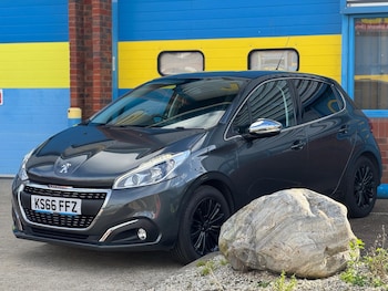 Used Peugeot 208 2016 for sale - 76472913: Photo