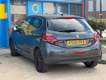 Used Peugeot 208 2016 for sale - 76472913: Photo