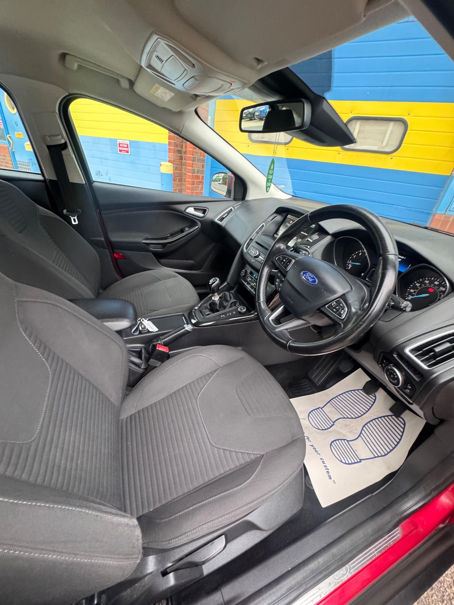 Used Ford Focus 2015 for sale - 76993516: Photo 7