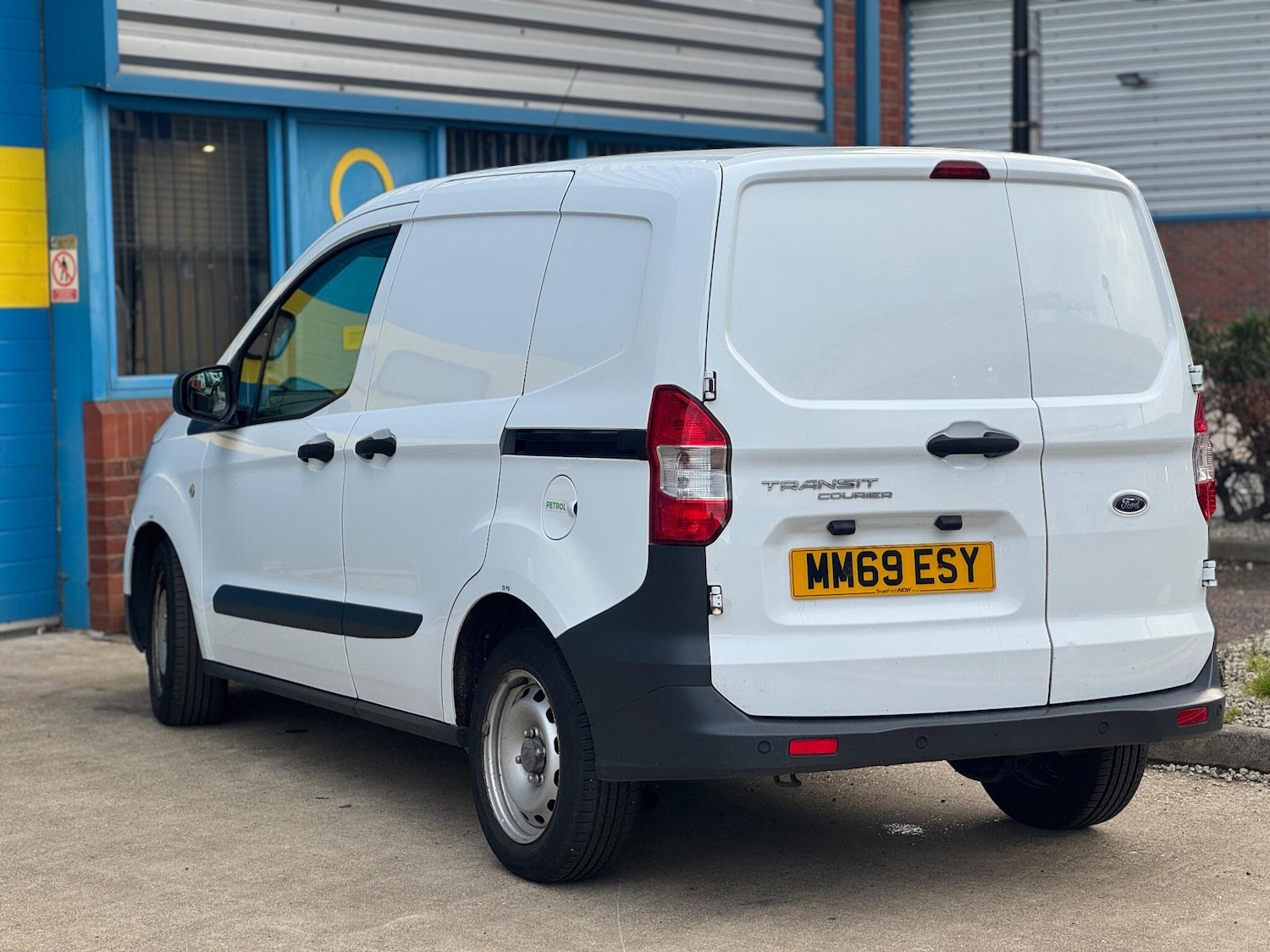 Used Ford Transit Courier 2020 for sale - 76472919: Photo 21