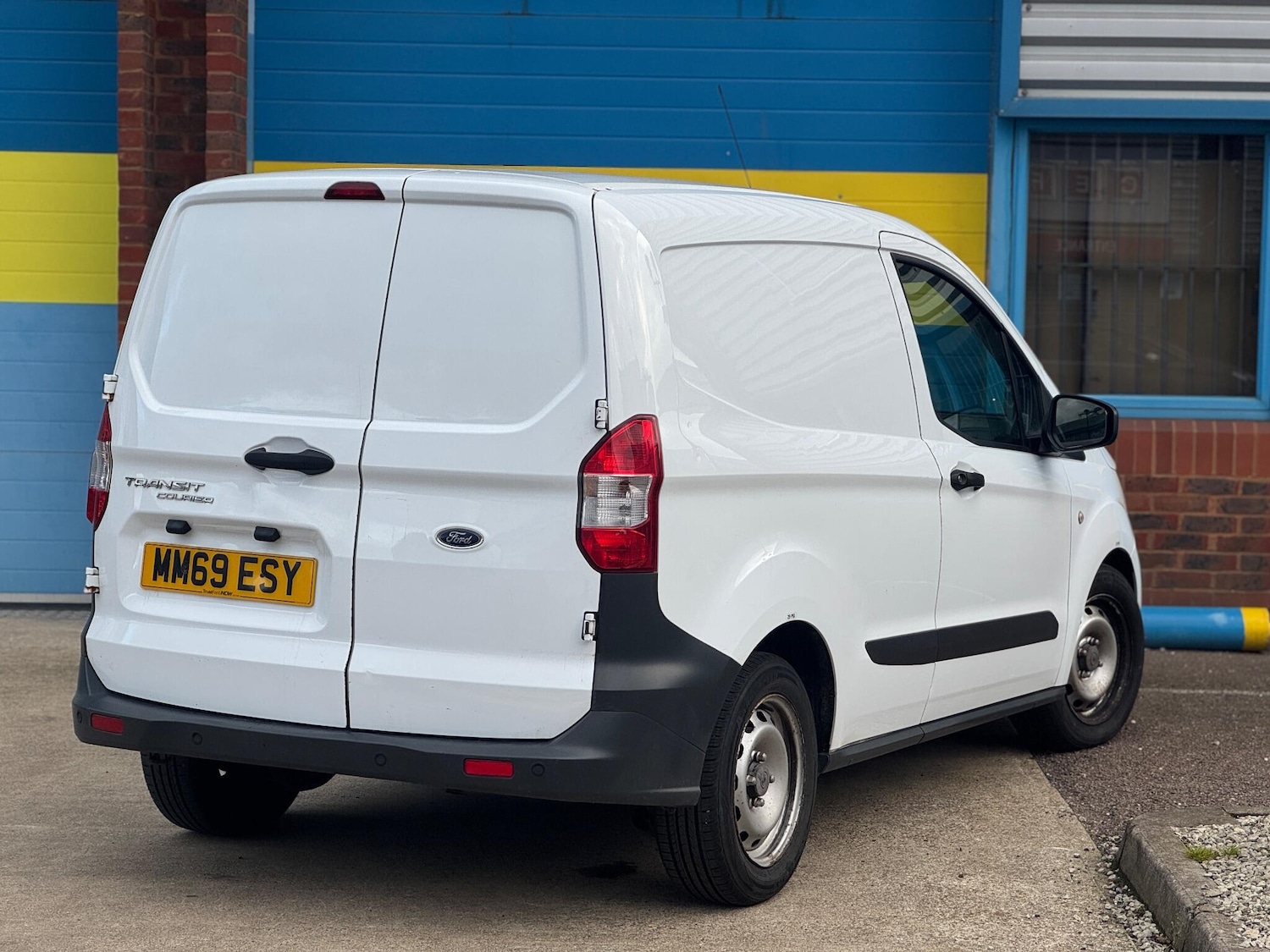 Used Ford Transit Courier 2020 for sale - 76472919: Photo 27
