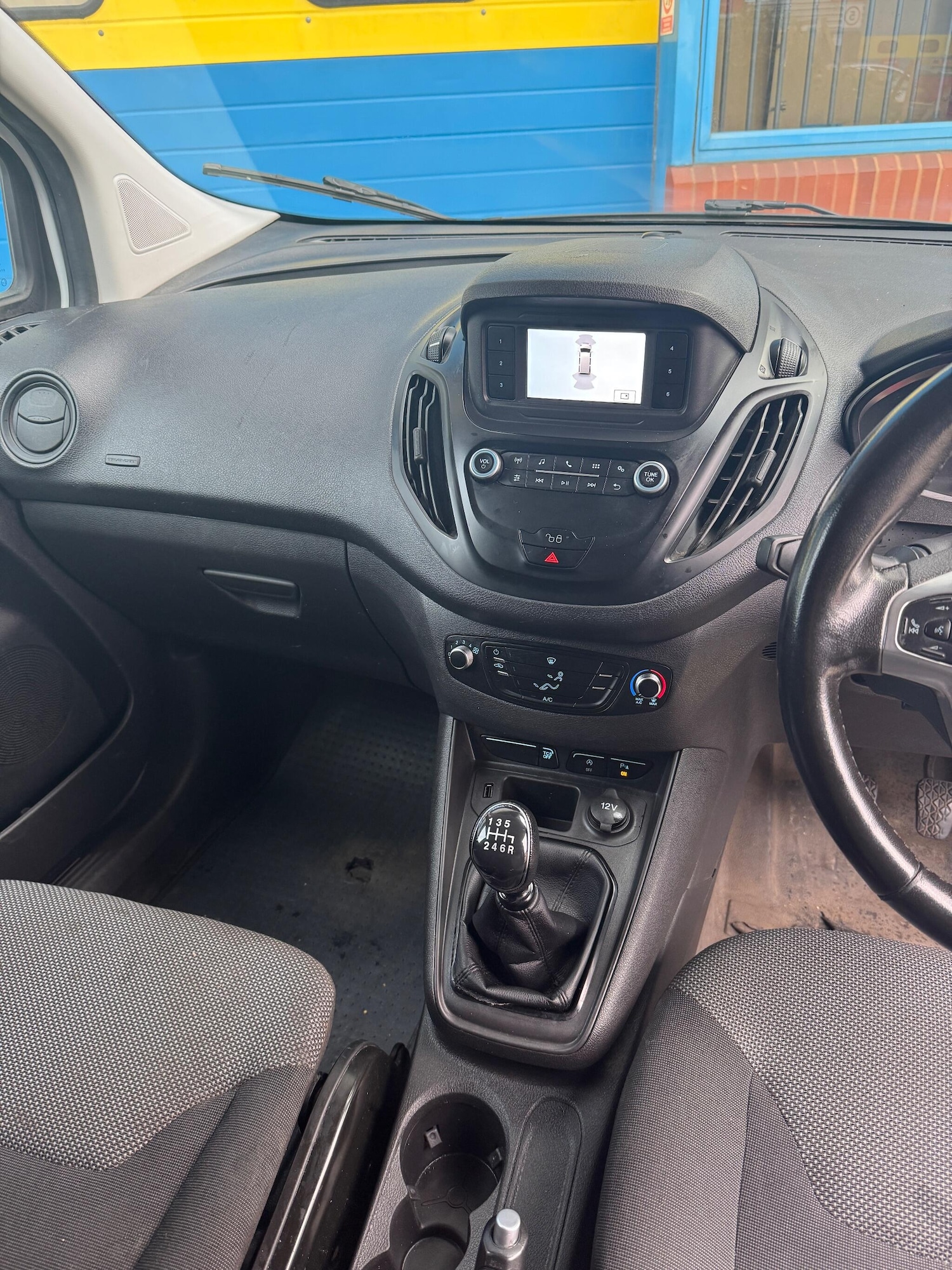 Used Ford Transit Courier 2020 for sale - 76472919: Photo 31