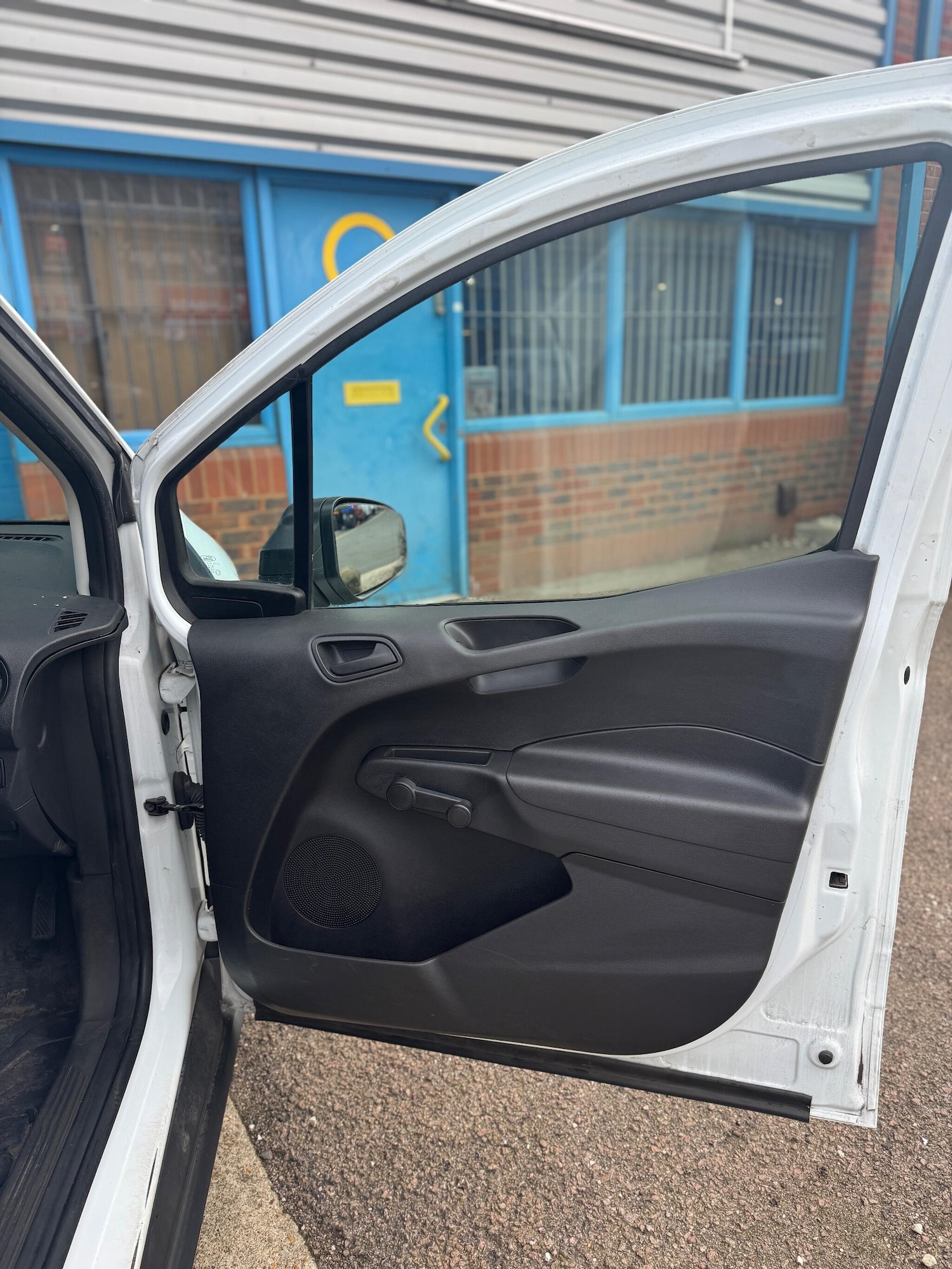 Used Ford Transit Courier 2020 for sale - 76472919: Photo 46